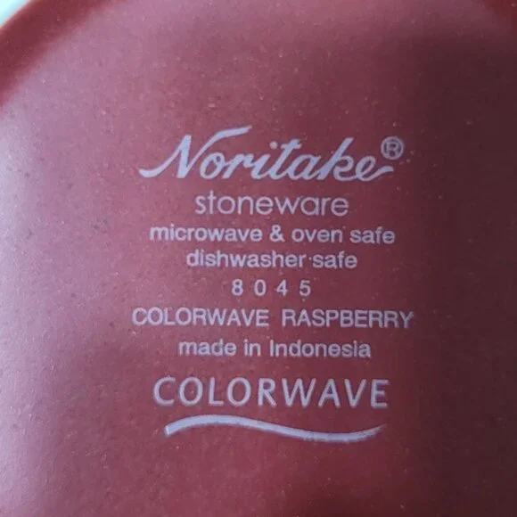 Noritake Colorwave Raspberry 7" Square Bowl - Picture 3 of 5